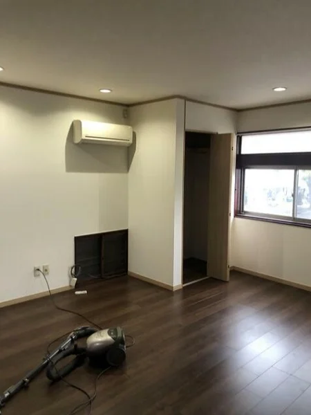 船堀の事務所仕様店舗物件の内装