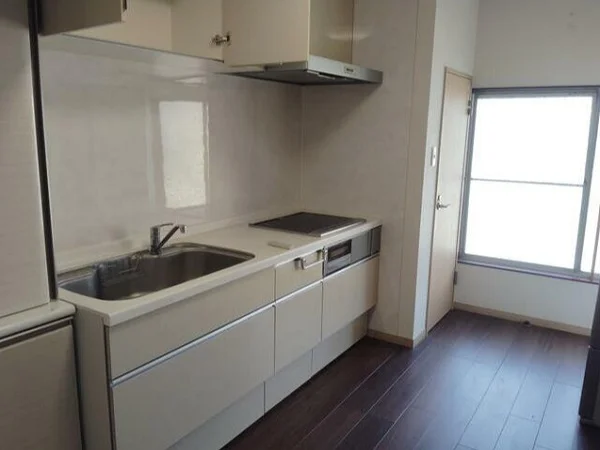 船堀の事務所仕様店舗物件の内装