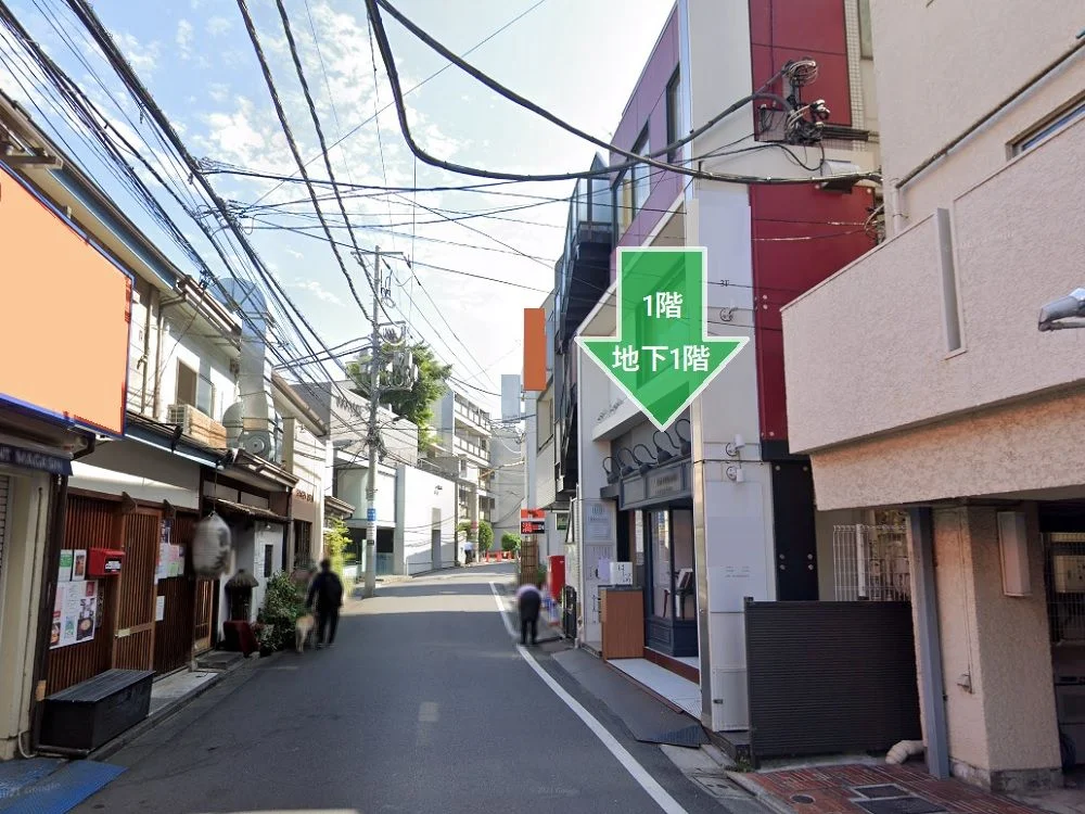広尾のスケルトン店舗物件の外観