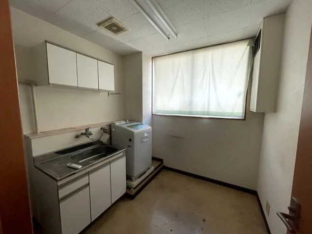 追浜の医院居抜きの内装