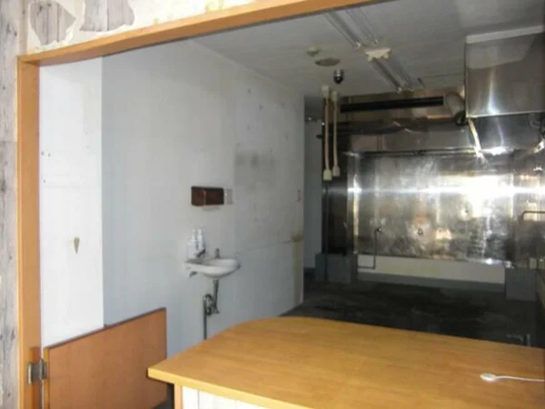 テイクアウトの居抜き物件の内装
