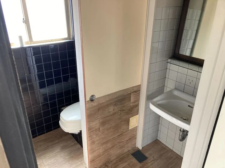 美容室・理容室の居抜き物件の内装