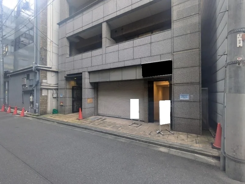 貸店舗(スケルトン)の外観