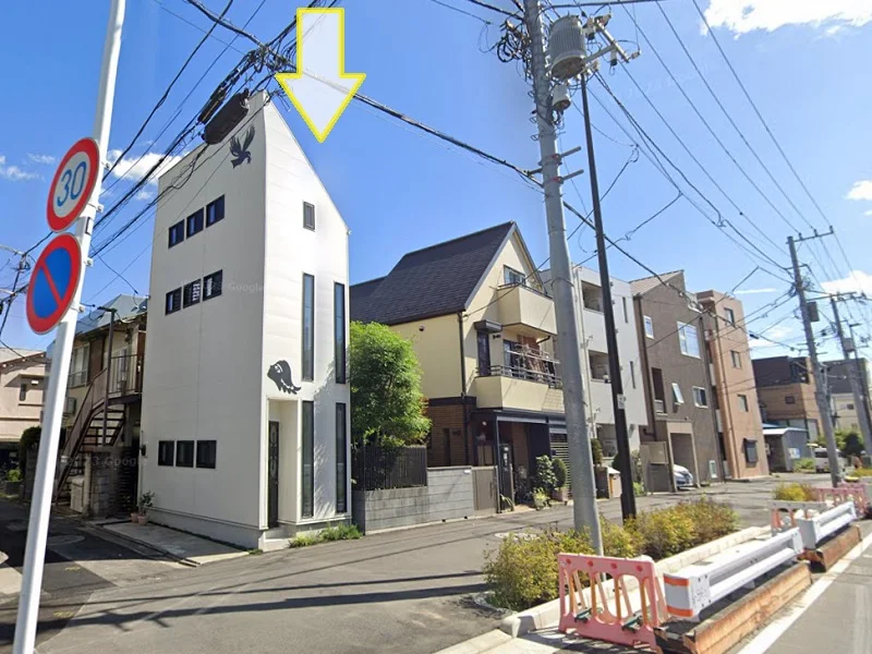 武蔵小山のスケルトン店舗物件の外観