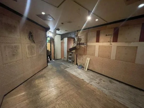 六本木のスケルトン物件の内装