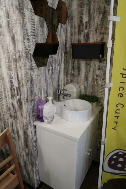 インド・ネパール料理の居抜き物件の内装