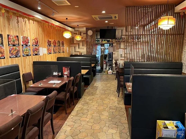 中華料理の居抜き物件の内装