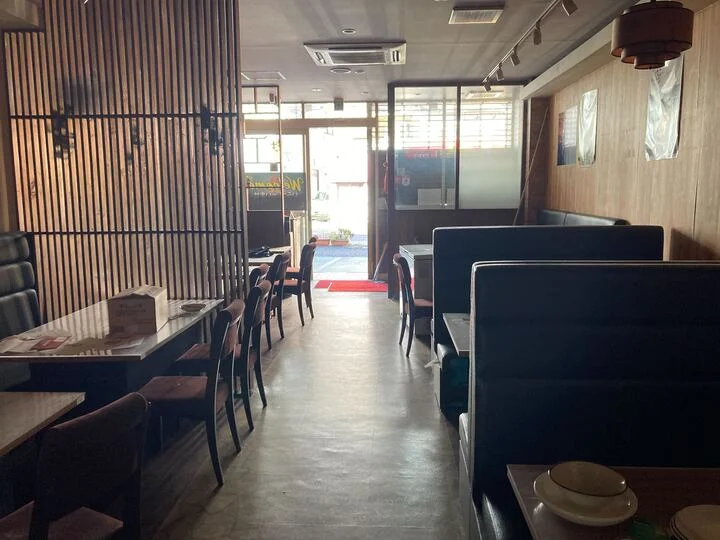 東あずまの居抜き店舗の内装