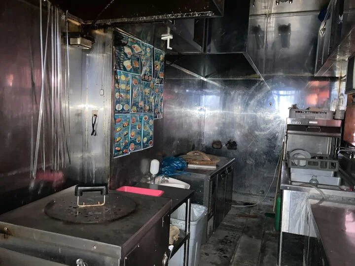 中華料理の居抜き物件の厨房