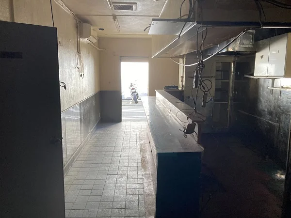 関内の居酒屋居抜きの内装