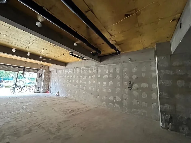 東大島のスケルトン物件の内装