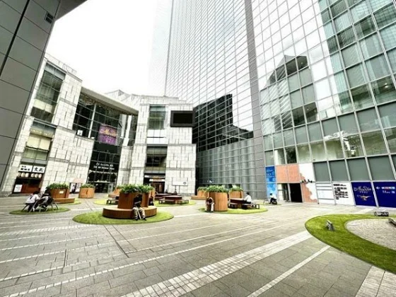 汐留の物販居抜きの外観