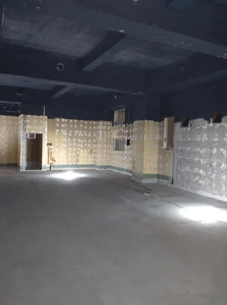 貸店舗(スケルトン)の内装