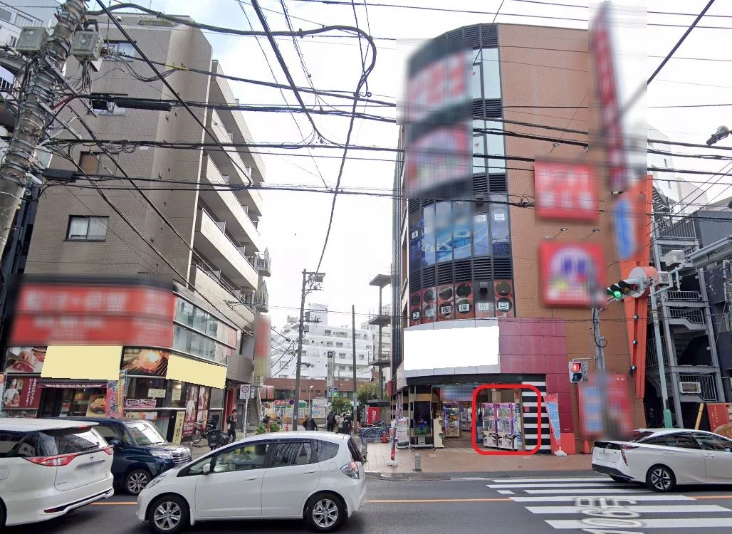 綱島のスケルトン店舗物件の外観