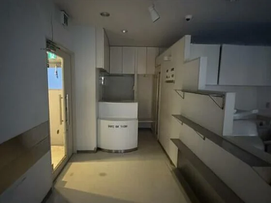 美容室・理容室の居抜き物件の内装