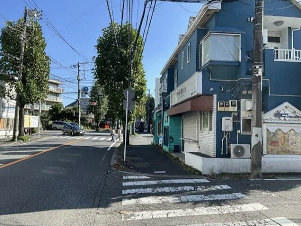 貸店舗(スケルトン)の外観