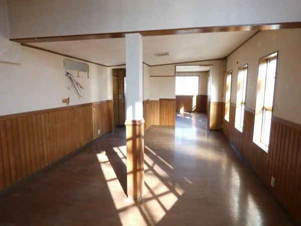 貸店舗(事務所仕様)の内装