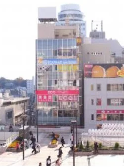 貸店舗(スケルトン)の外観