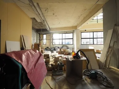 千葉中央のスケルトン店舗物件の内装