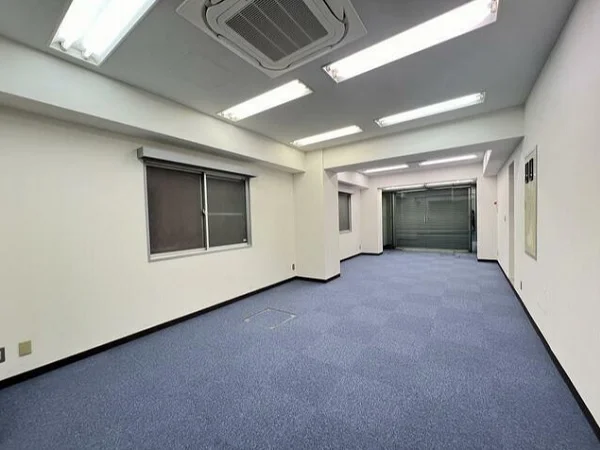 赤坂の事務所仕様店舗物件の内装