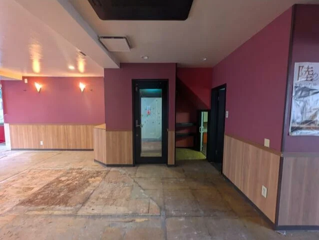 貸店舗(スケルトン)の内装