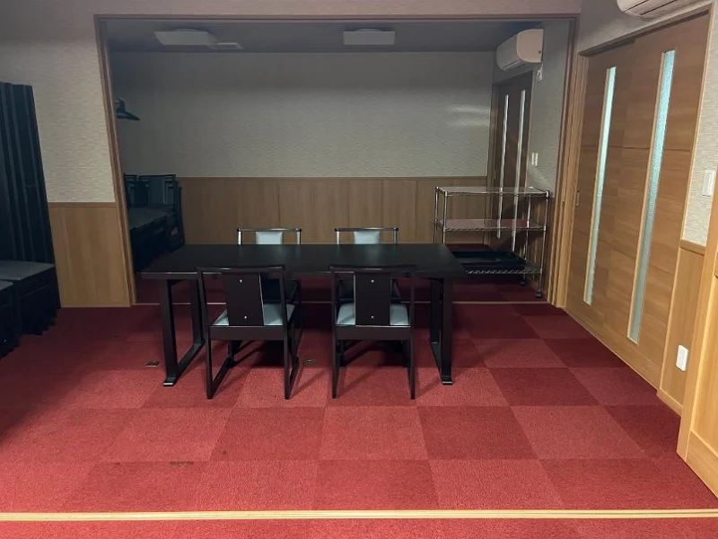 越谷の寿司居抜きの内装