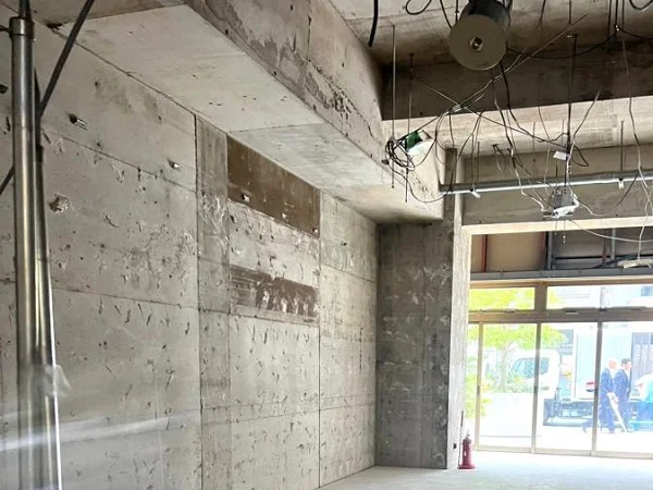 貸店舗(スケルトン)の内装