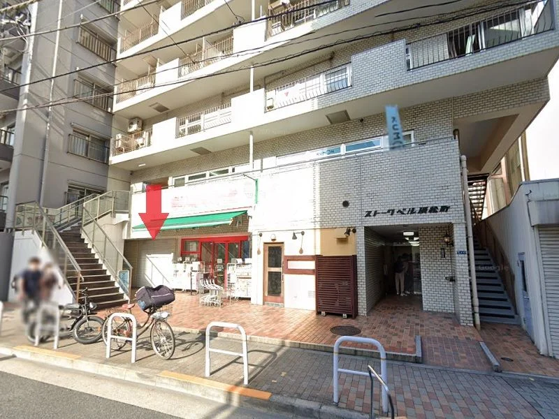 大門のスケルトン物件の外観