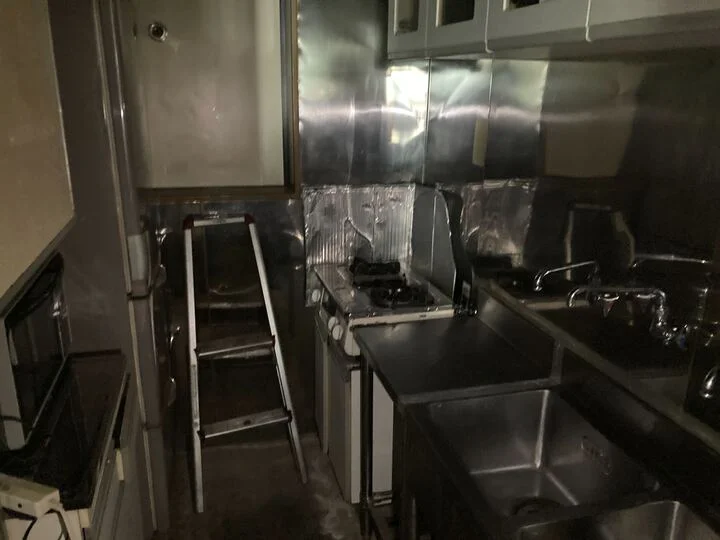 小作の居抜き店舗の厨房