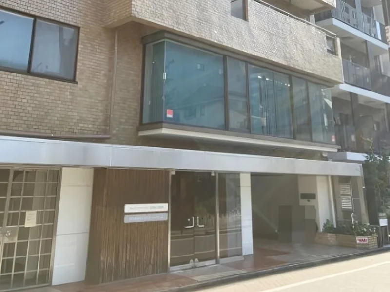 貸店舗(事務所仕様)の外観
