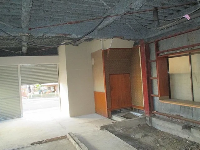 大師前のスケルトン物件の内装