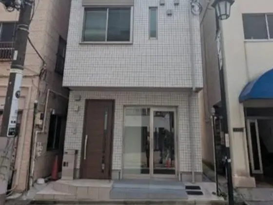 貸店舗(スケルトン)の外観