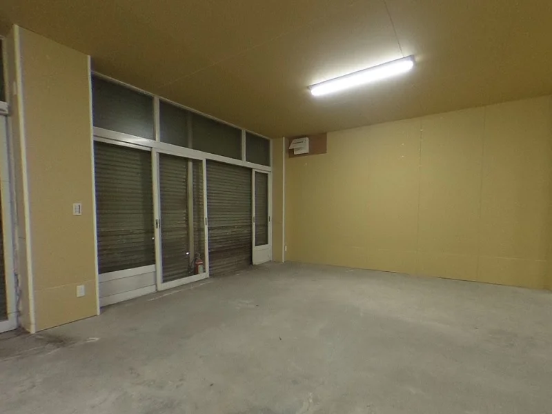 貸店舗(スケルトン)の内装