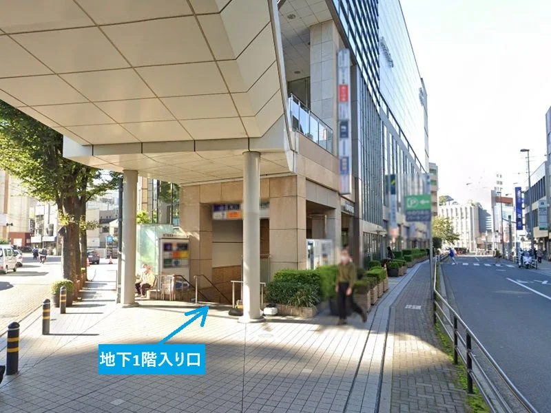 貸店舗(スケルトン)の外観