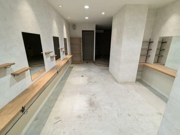 美容室・理容室の居抜き物件の内装