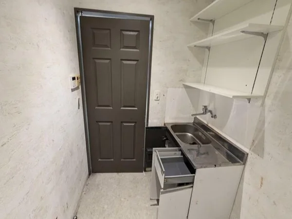 美容室・理容室の居抜き物件の内装