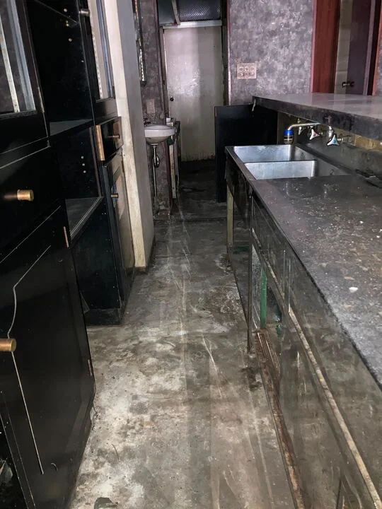 スナック・パブの居抜き物件の厨房