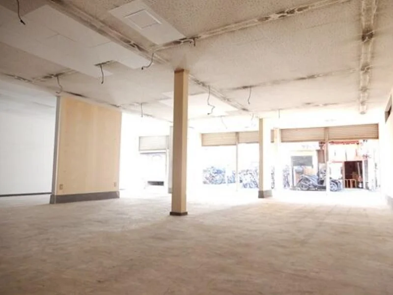 東十条のスケルトン物件の内装