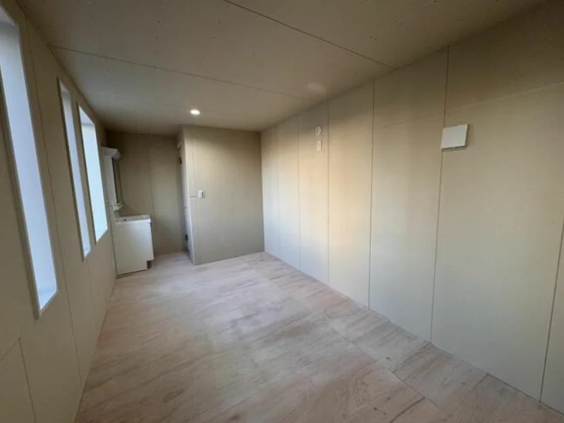 貸店舗(スケルトン)の内装