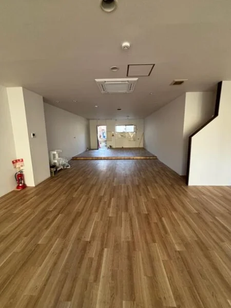 貸店舗(事務所仕様)の内装