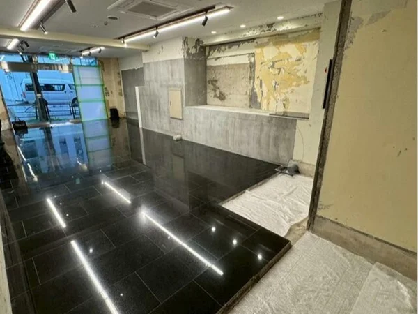 六本木の事務所仕様店舗物件の内装