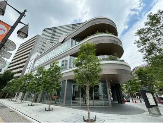 貸店舗(スケルトン)の外観