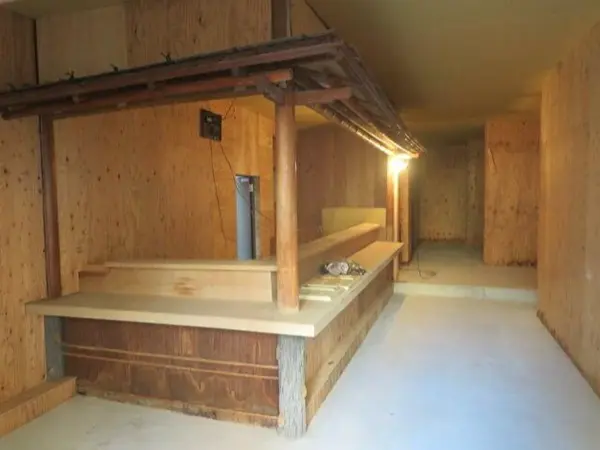 田原町の居抜き店舗の内装