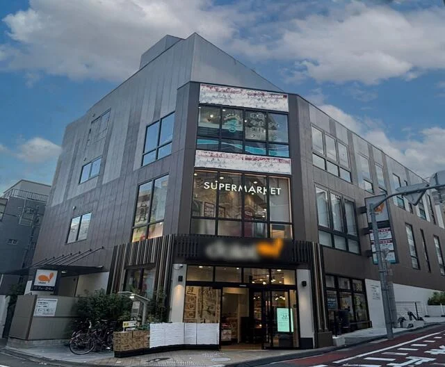 曙橋のスケルトン店舗物件の外観