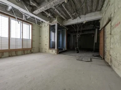 貸店舗(スケルトン)の内装