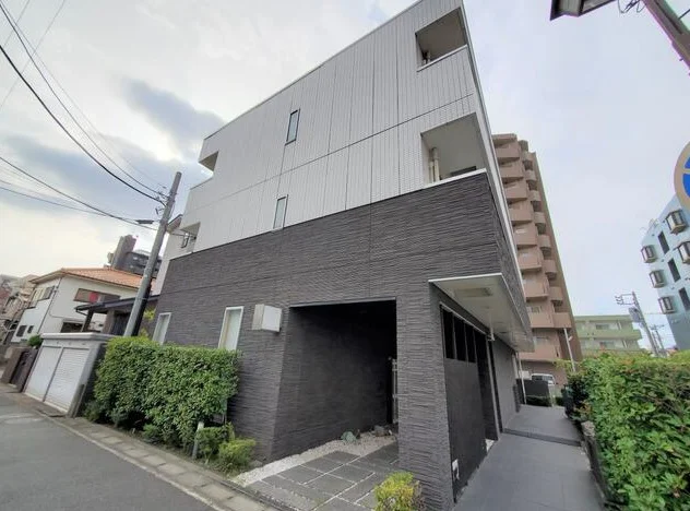 貸店舗(スケルトン)の外観