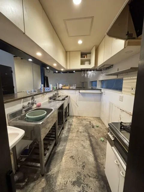 港南中央のBAR・ショットバー居抜きの厨房