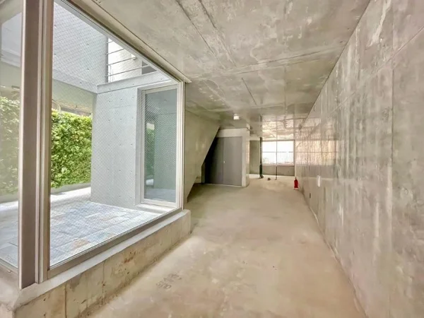 梅ヶ丘のスケルトン物件の内装