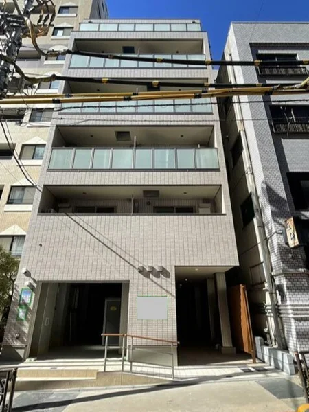 本郷三丁目のスケルトン物件の外観