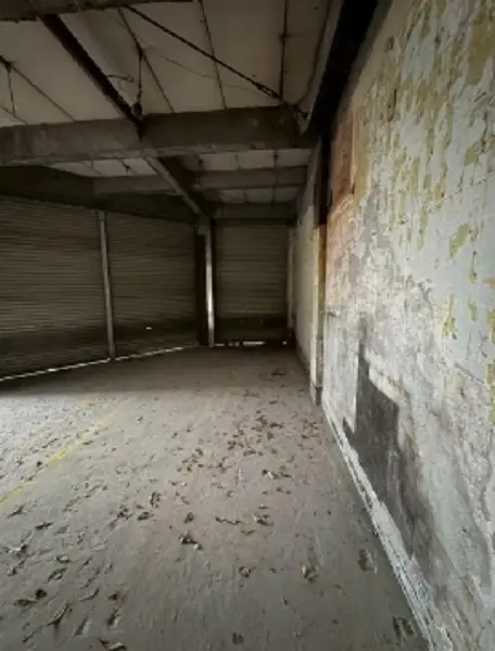 貸店舗(スケルトン)の内装